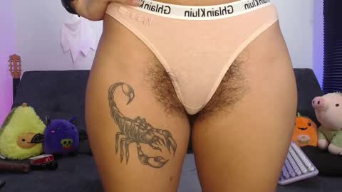   online show from October 17, 2025, 2:19 pm