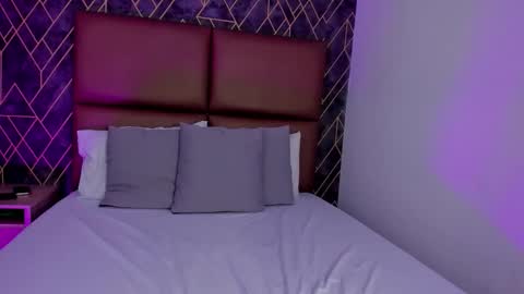 natascha fire online show from February 4, 2026, 8:14 pm