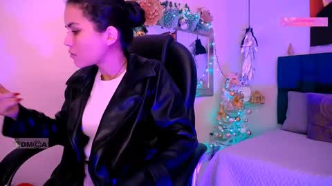 natasha online show from December 11, 2024, 1:39 pm