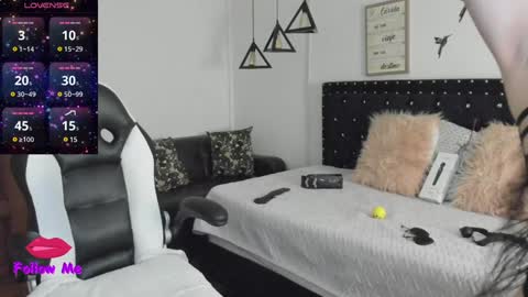 Natasha online show from December 2, 2024, 5:04 am