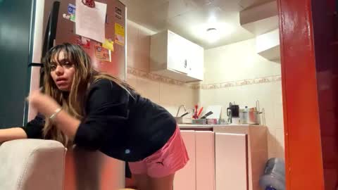 natasha__magics online show from October 16, 2025, 2:01 am