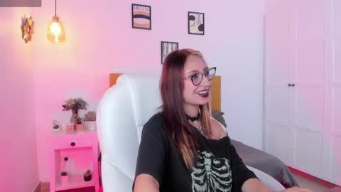 Snapshot of natasha__monroe chatting on May 21, 2026, 1:07 pm Natasha online show from May 21, 2026, 1:07 pm