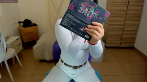 Snapshot of natasha_bernett chatting on April 21, 2026, 10:34 pm Natasha Bernett online show from April 21, 2026, 10:34 pm