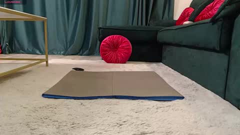 Naty  online show from October 14, 2025, 8:09 pm