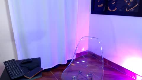 Snapshot of natasha_cam222 chatting on October 28, 2025, 11:14 am Natasha online show from October 28, 2025, 11:14 am