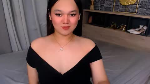 natasha_santiago5 online show from November 13, 2025, 9:14 pm