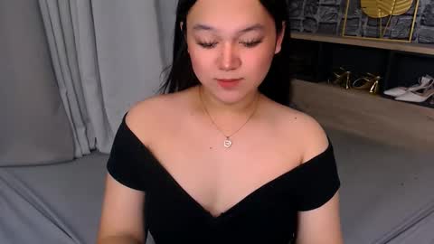 natasha_santiago5 online show from November 14, 2025, 9:19 am