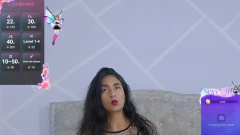 natasha_shine22 online show from March 10, 2025, 5:11 am