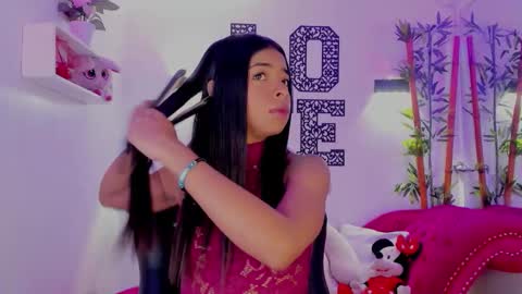 Natasha  online show from January 8, 2026, 12:51 pm