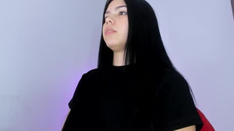 Snapshot of natasha_su chatting on September 21, 2025, 3:52 am Natalia online show from September 21, 2025, 3:52 am