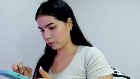 Snapshot of natasha_su chatting on October 9, 2025, 9:46 pm Natalia online show from October 9, 2025, 9:46 pm