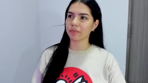 Snapshot of natasha_su chatting on October 10, 2025, 8:30 pm Natalia online show from October 10, 2025, 8:30 pm