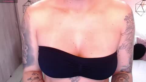 Snapshot of natasha_woo chatting on July 30, 2026, 12:26 pm Nat online show from July 30, 2026, 12:26 pm