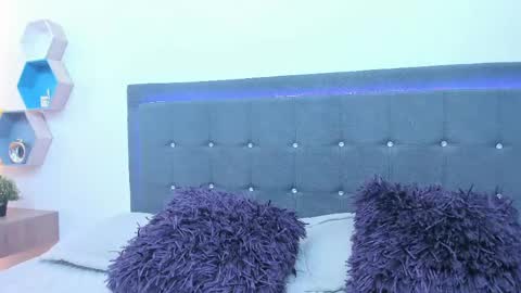 NatashaDiamond online show from May 11, 2026, 4:04 pm