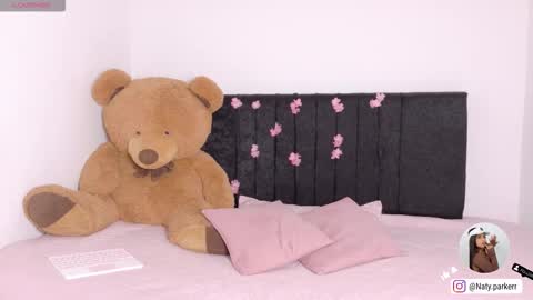 Natasha online show from October 6, 2025, 7:44 pm