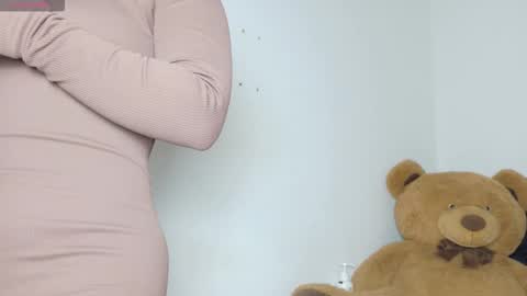 Natasha online show from November 11, 2025, 9:26 pm