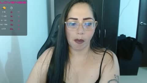 Snapshot of natashasmithe chatting on December 11, 2024, 2:41 am Natasha Smithe online show from December 11, 2024, 2:41 am