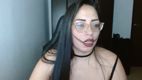 Snapshot of natashasmithe chatting on February 6, 2025, 2:11 am Natasha Smithe online show from February 6, 2025, 2:11 am