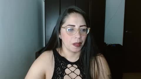 Snapshot of natashasmithe chatting on February 10, 2025, 1:01 pm Natasha Smithe online show from February 10, 2025, 1:01 pm