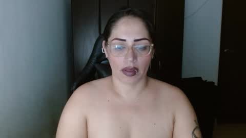 Snapshot of natashasmithe chatting on March 3, 2025, 9:44 am Natasha Smithe online show from March 3, 2025, 9:44 am