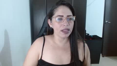 Snapshot of natashasmithe chatting on March 6, 2025, 2:41 am Natasha Smithe online show from March 6, 2025, 2:41 am