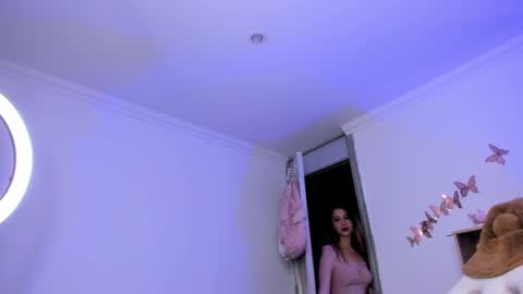 Natasha Independent model online show from February 23, 2025, 4:39 am