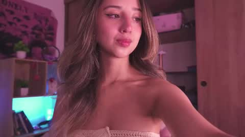 Natasha Independent model online show from March 13, 2026, 3:13 am