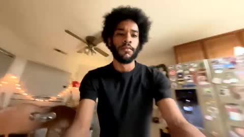 nate791758 online show from December 19, 2025, 6:42 am