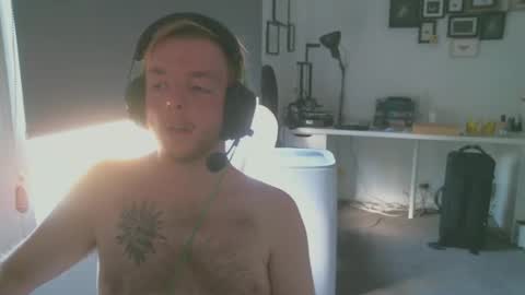 Snapshot of nate9773 chatting on January 28, 2025, 10:45 pm Nathan online show from January 28, 2025, 10:45 pm