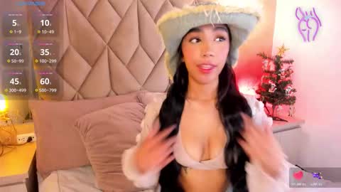 NATH QUIM online show from November 25, 2025, 8:31 pm