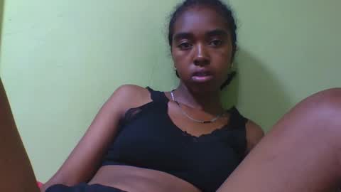 Snapshot of nathaaldy chatting on October 22, 2025, 7:24 pm nathaaldy online show from October 22, 2025, 7:24 pm