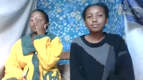nathalia069 online show from May 13, 2026, 2:09 am