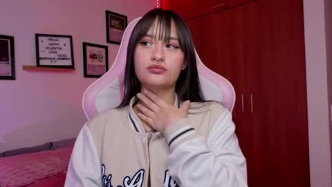 Nathalia Ramirez online show from February 15, 2026, 8:02 am