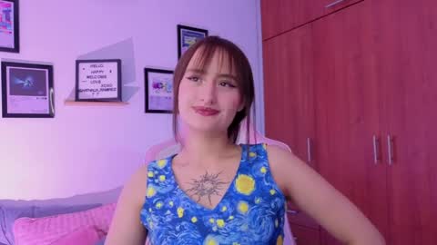 Nathalia Ramirez online show from April 1, 2026, 11:35 pm
