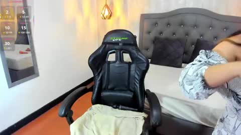 Snapshot of nathalia_rodriguezz chatting on February 18, 2025, 7:09 pm N A T H A L I A online show from February 18, 2025, 7:09 pm