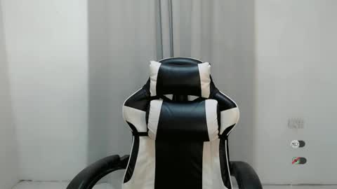 Snapshot of nathalia_starxxx chatting on September 26, 2025, 4:27 am nathalia_starxxx online show from September 26, 2025, 4:27 am