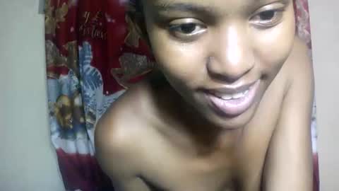 nathalie004 online show from December 5, 2025, 6:44 am