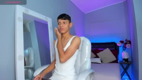 nathalie_moon_ online show from May 11, 2026, 12:00 pm