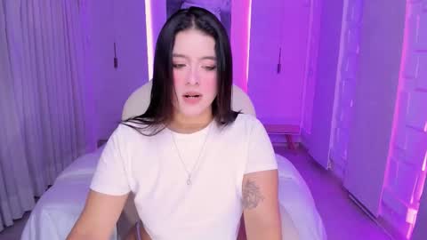 Snapshot of nathalie_rivers chatting on October 31, 2025, 11:11 am NATHALIE online show from October 31, 2025, 11:11 am