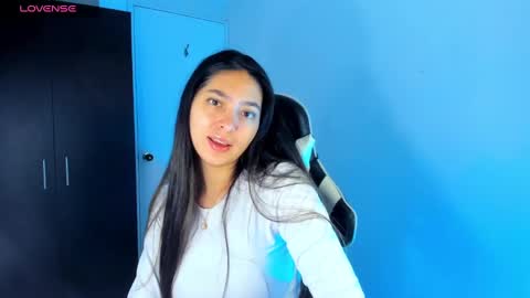 Nathalie online show from December 23, 2024, 12:19 pm