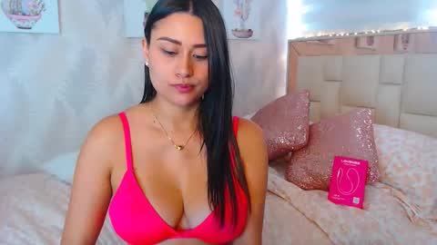 Snapshot of nathalierose_1 chatting on April 18, 2026, 7:07 pm Nathalie Rose online show from April 18, 2026, 7:07 pm