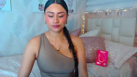 Snapshot of nathalierose_1 chatting on May 6, 2026, 9:58 am Nathalie Rose online show from May 6, 2026, 9:58 am
