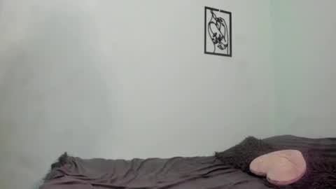 Nathaly online show from December 1, 2025, 10:26 pm