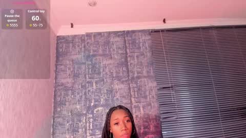 Snapshot of nathalyleen chatting on October 13, 2025, 8:31 pm online show from October 13, 2025, 8:31 pm