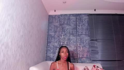 Snapshot of nathalyleen chatting on October 24, 2025, 9:11 pm online show from October 24, 2025, 9:11 pm