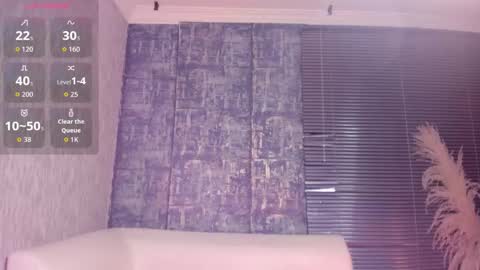 Snapshot of nathalyleen chatting on November 5, 2025, 8:42 pm online show from November 5, 2025, 8:42 pm