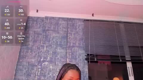 Snapshot of nathalyleen chatting on November 13, 2025, 8:52 pm online show from November 13, 2025, 8:52 pm