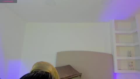 Snapshot of nathalyn05 chatting on January 25, 2025, 10:40 am NATHALY online show from January 25, 2025, 10:40 am