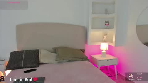 NATHALY  online show from November 10, 2025, 10:47 am