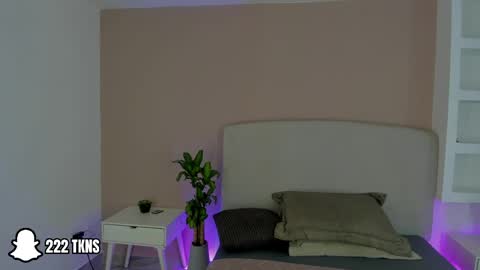 NATHALY  online show from May 29, 2026, 10:57 am